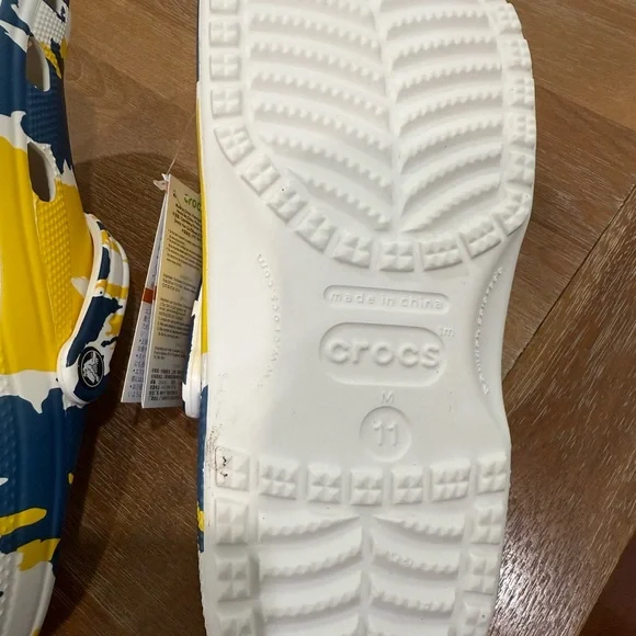 CROCS Yellow and Blue Savannah Bananas Loafers Unisex - Picture 4 of 5